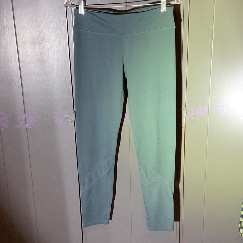 High-Waist gray Leggings - Smooth Stretch Activewear